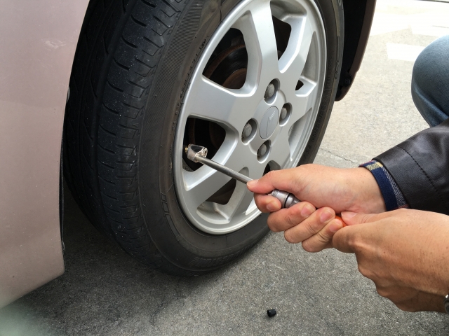 タイヤエアチェック